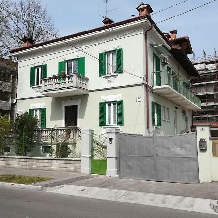Agli Oleandri Appartamento In Villa Con Con Parcheggio غوريزيا المظهر الخارجي الصورة