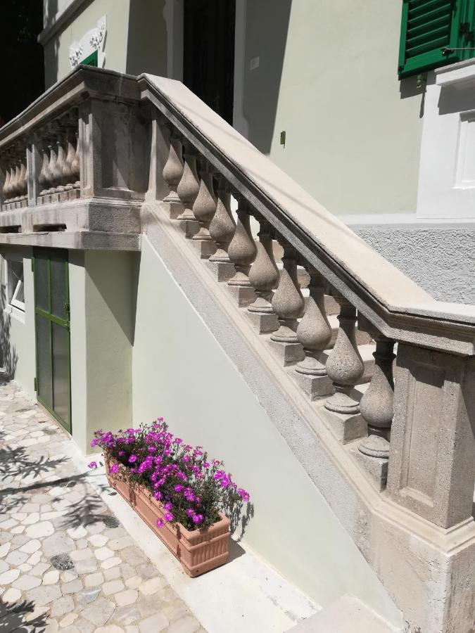 Agli Oleandri Appartamento In Villa Con Con Parcheggio غوريزيا المظهر الخارجي الصورة
